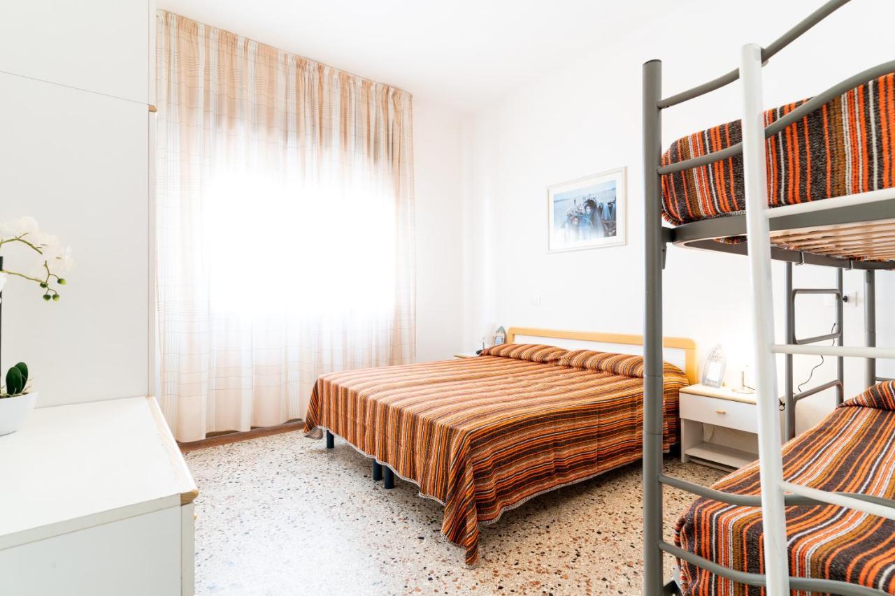 Zenith Apartment Lido di Jesolo Luaran gambar