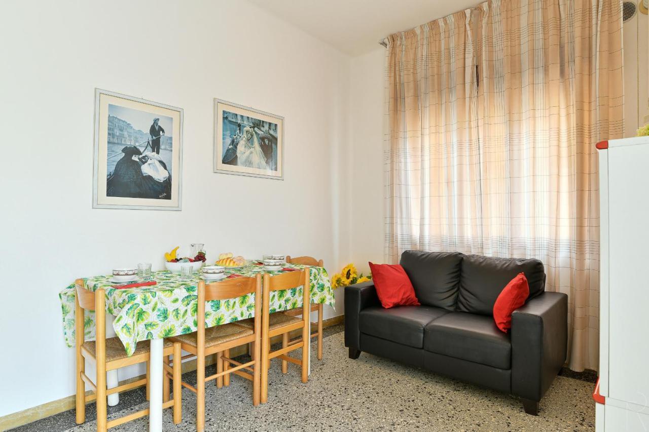 Zenith Apartment Lido di Jesolo Luaran gambar
