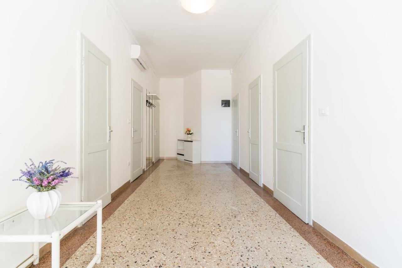 Zenith Apartment Lido di Jesolo Luaran gambar